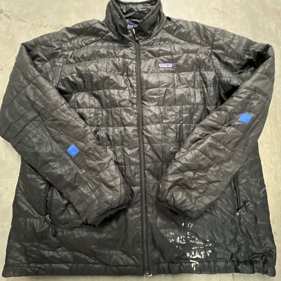 Patagonia Men's Black Puffer Jacket - Picture 1 of 10